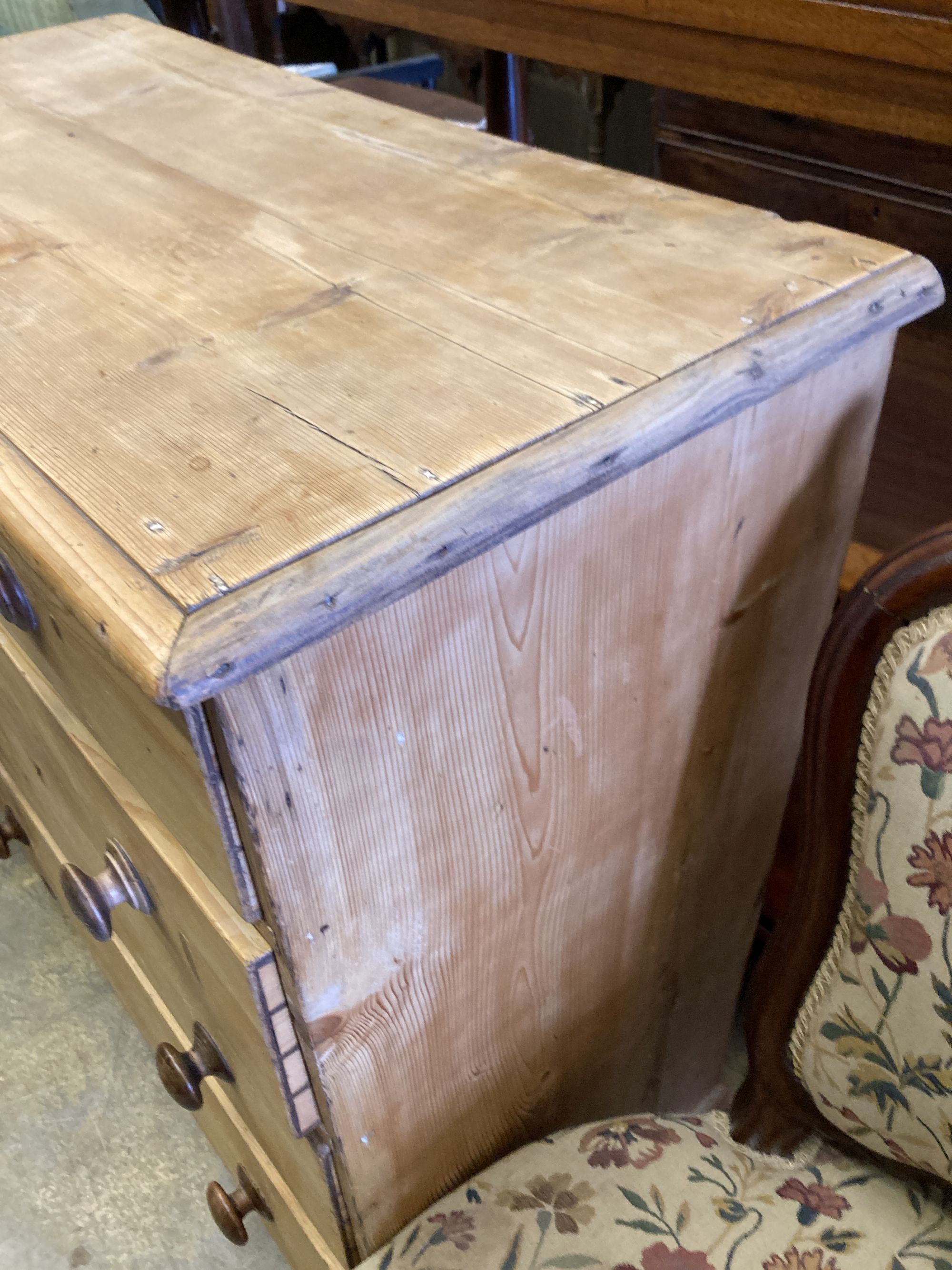 A Victorian stripped pine chest of drawers, width 89cm, depth 42cm, height 95cm